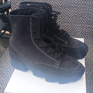 iRi Women's Black NUBUCK LEATHER BOOTS